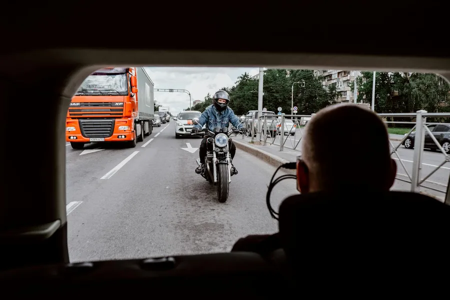 Segreti per mantenerti in forma durante avventure in moto di lunga distanza